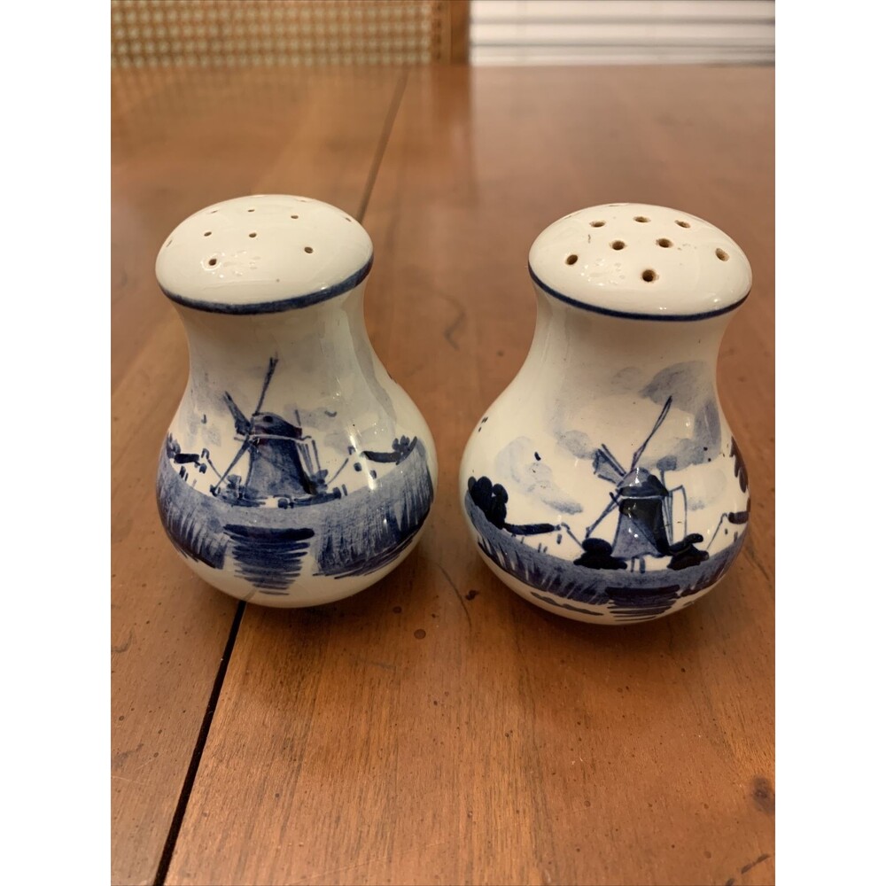 Delft Blue Salt And Pepper Shakers Set Hand Painted Holland With Corks 2.5" Tall